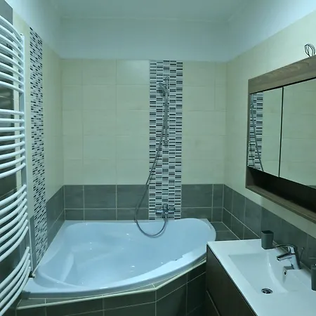 Sugo Panzio Oda ve Kahvaltı Baja