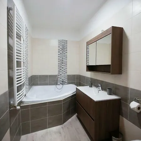 Oda ve Kahvaltı Sugo Panzio